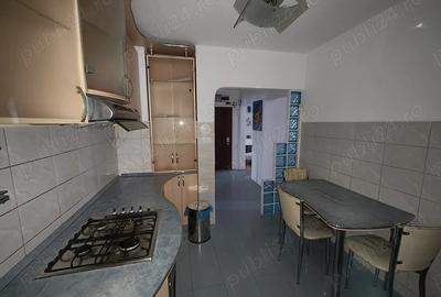 Vand apartament cu 3 camere, tip B, in Oradea, cartier Rogerius - 2