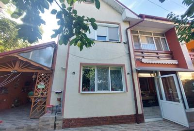 Casă individuală cu 3 camere în Micro 14