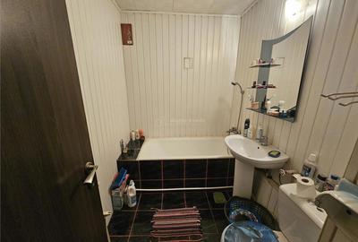 Apartament cu 2 camere decomandat, mobilat în Micro III - 13