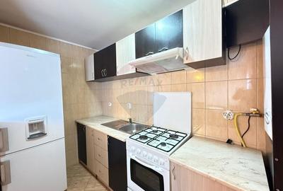 Apartament 3 camere de vanzare - Gura Humorului, zona centrala - 4