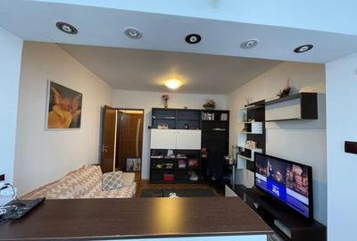 Garsonieră decomandată, mobilată în Apărătorii Patriei - 2