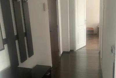 Apartament cu 2 camere decomandat, mobilat în Arcu