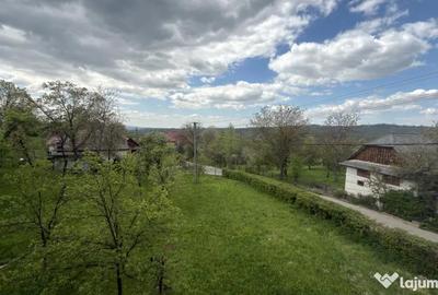 Casă cu 3 camere cu Teren 2200 Mp în Central - 5