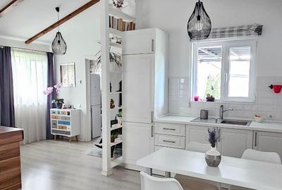 Casa cu priveliste si 980mp teren in Chinteni