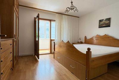 Apartament cu 3 camere decomandat în Astra - 3
