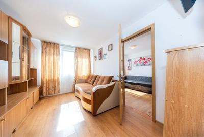 Apartament cu 2 camere nedecomandat în Tractorul - 4