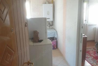 Garsonieră decomandată în Central - 2