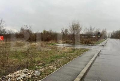 Teren de 473 mp, în Central - 5