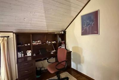Casă cu 4 camere cu Teren 1700 Mp în Central - 11