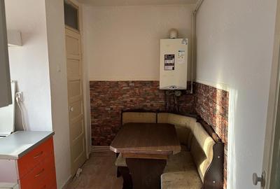 Garsonieră decomandată în Central - 5