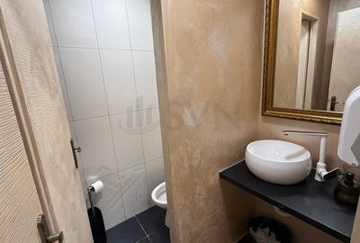 Birou, de 210 mp, în Dacia - 9