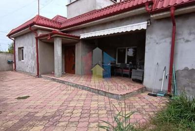 Vila ELEGANTA Chercea 244mp construiti si 447mp teren - 1