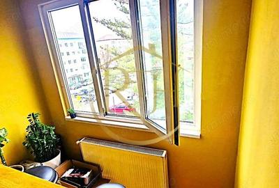 Vand apartament cu 4 camere in zona spitalul judetean,comision ,,0'' - 7