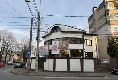 Casă cu Teren 350 Mp în Central