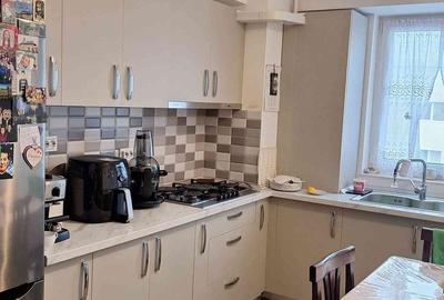 Apartament cu 3 camere decomandat în Nord - 2