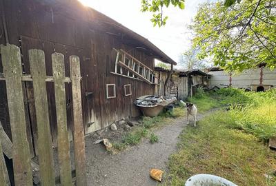 Casă cu 4 camere în Roșiori de Vede - 1