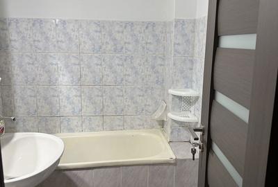 Apartament cu 3 camere semidecomandat în Central - 7