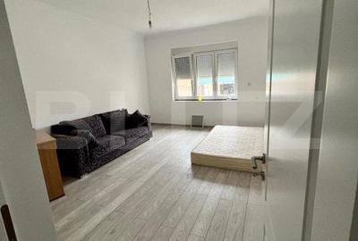 Apartament renovat , 3 camere , in asociatie , zona semicentrala - 4