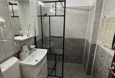 Garsonieră decomandată în 23 August - 1