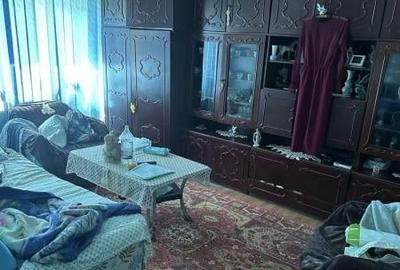 Apartament 2 camere,parter,50mp,Bratianu( 2 cocosi)bloc din1990 - 1