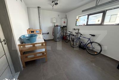 Casă cu 4 camere cu Teren 500 Mp în Central - 11