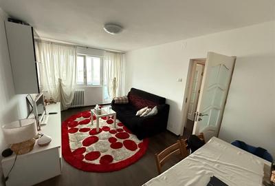 Apartament cu 2 camere decomandat în Podu Roș - 2