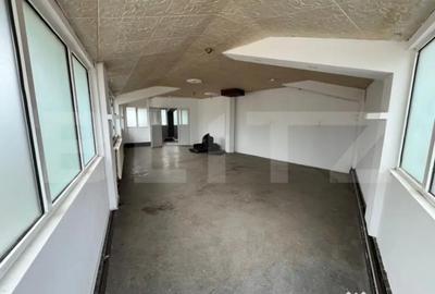 Spațiu comercial, de 220 mp, în Central