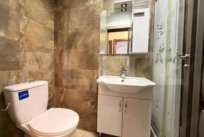 Casă cu 2 camere cu Teren 250 Mp în Rovine - 6