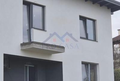 Apartament cu 4 camere în Cetate - 1