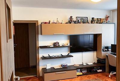 Apartament cu 3 camere semidecomandat, mobilat în Ștefan cel Mare - 2