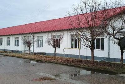 Spațiu comercial, de 1 mp, în Central - 3