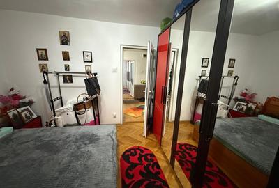 Apartament cu 2 camere transformat in 3,etaj 3, zona Ulpia - 9