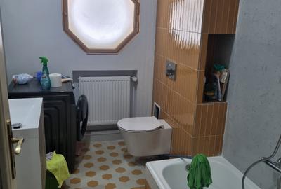 Apartament Clasic, Renovat, cu Destinație Duală - 7