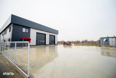 Spațiu comercial, de 1,000 mp, în Central - 12