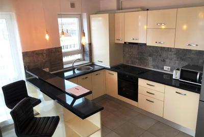 Apartament cu 2 camere decomandat, mobilat în Tractorul - 3