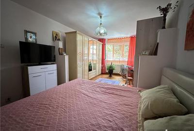 Casă cu 5 camere cu Teren 250 Mp în Colentina - 2