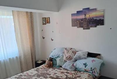 Apartament cu 2 camere decomandat în Berceni