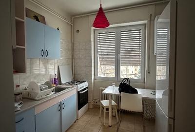 Două camere Mihai Eminescu, Piață Română - 7