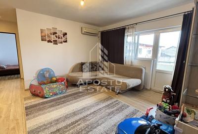 Apartament cu 3 camere, centrala proprie, zona Girocului - 1