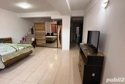 Proprietar inchiriez casa si curte la Dacia,2 camere decomandate - 1