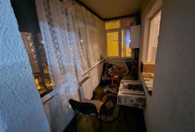 Apartament 3 camere Decomandat zona Nicolina 2 Etaj 3 din 4 COD : 160737 - 4