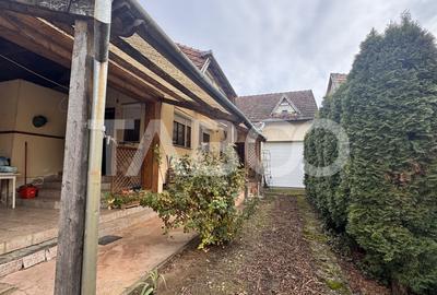 Casa de vanzare 6 camere loc de relaxare garaj teren 669 mp Cornatel - 4