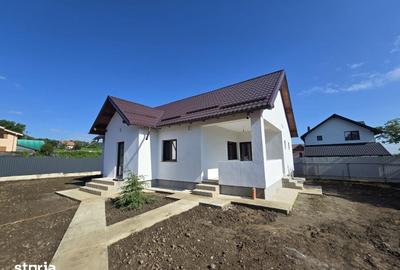 Casă cu 3 camere cu Teren 590 Mp în Sărata - 4