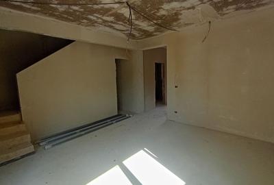 Sanandrei Duplex cu 4 Camere, Drum Asfaltat, Toate Utilitatiile - 2