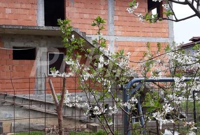 Casă cu 6 camere cu Teren 628 Mp în Ghiroda - 2