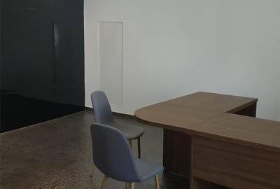 Spațiu comercial, de 42 mp, în Central - 3