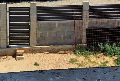 Casă cu 5 camere cu Teren 400 Mp în Malu Mare - 9