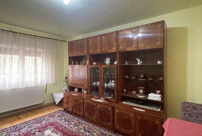 Apartament cu 4 camere în Cetate - 1