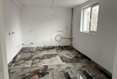 Casă cu 4 camere cu Teren 240 Mp în Domnești - 2