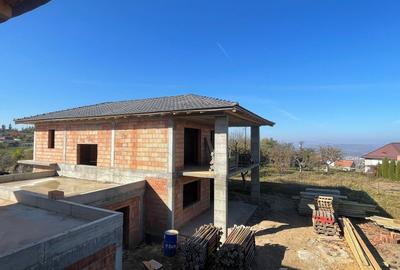 Casă individuală cu 5 camere cu Canalizare în Feleacu - 2